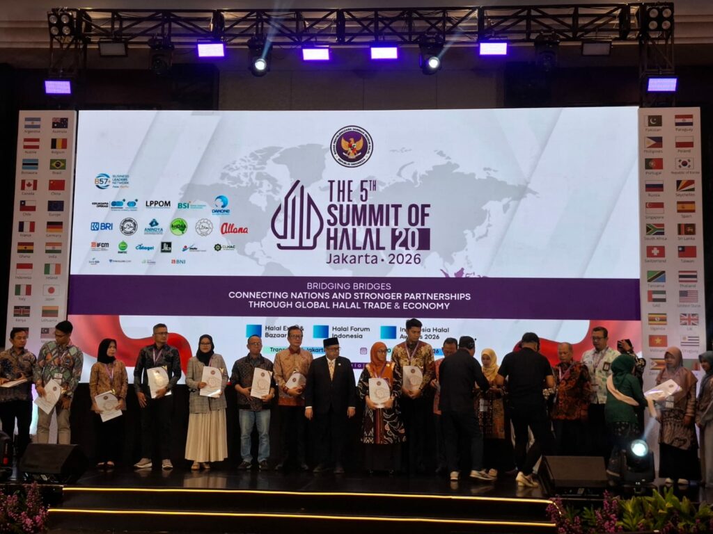 Sertifikasi Halal PT Forescitra Sejahtera dan BPJPH - 2